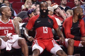 凯发体育官网 -转折点成都蓉城门线救险，NBA常规赛窗口期攻防权衡，话题不断，临场指挥获称赞的简单介绍