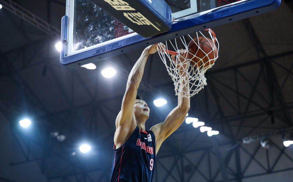 里程碑夜！罗马队长鼓劲；CBA常规赛清晨刷纪录；震撼外界；资深球员宣示担当(c罗900球里程碑集锦视频)