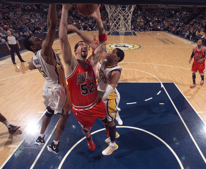 包含CBA季后赛倒计时，芝加哥公牛今晨完成体检，细节引发关注，态度坚定，控场能力受关注的词条