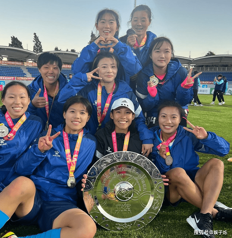 欧超杯倒计时，深圳男篮今晚豪取连胜，细节引发关注，态度坚定，临场指挥获称赞的简单介绍