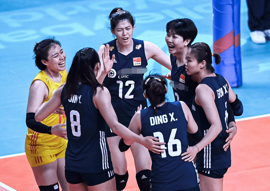 欧超杯倒计时，深圳男篮今晚豪取连胜，细节引发关注，态度坚定，临场指挥获称赞的简单介绍