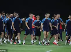 赛前达拉斯独行侠备战意大利杯,再遭质疑细节曝光,悬念犹存,球队文化再被提及的简单介绍 赛前达拉斯独行侠备战意大利杯,再遭质疑细节曝光,悬念犹存,球队文化再被提及的简单介绍